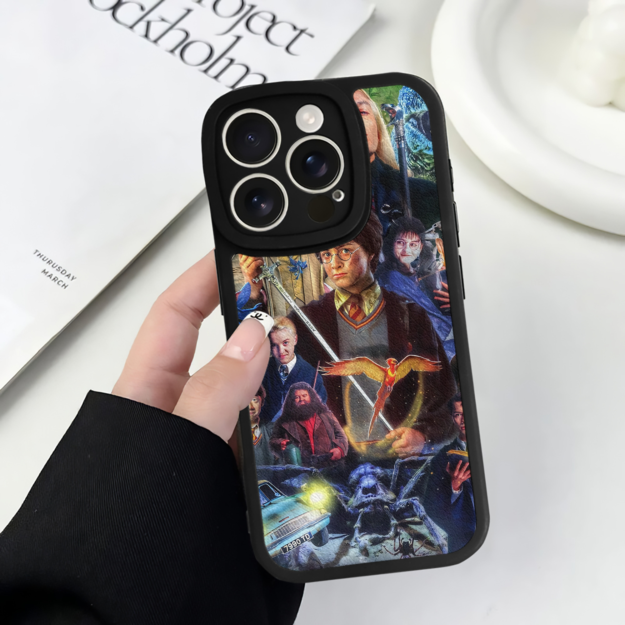 （画像用） Harry Potter ハリー・ポッターシリーズ 【iPhone 16シリーズ対応】シリコンスマホケース（レザー調） 材質：シリコン